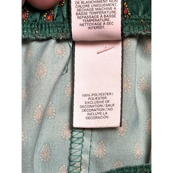 Victoria's Secret Women's Medium Green Silky Sleepwear Pajama Shorts Y2K Comfy - Picture 6 of 8